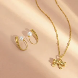 Bow & Curve Pearl Jewellery Set